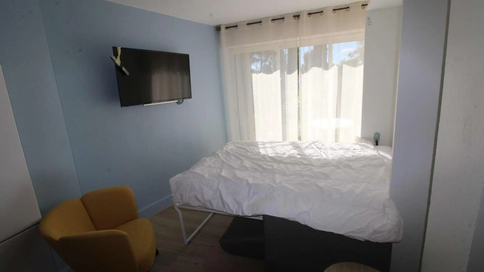 Appartement Gasjoly - Golfe De St-Tropez Studio Avec Cabine Climatise Pour 4 Personnes Gassin France